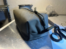 Charger l&#39;image dans la galerie, Pouch, Toiletries Bag 1L
