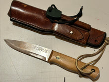 Charger l&#39;image dans la galerie, Knife, Ray Mears /Andy Wood,  Second production Woodlore Knife (Used) with Sheath
