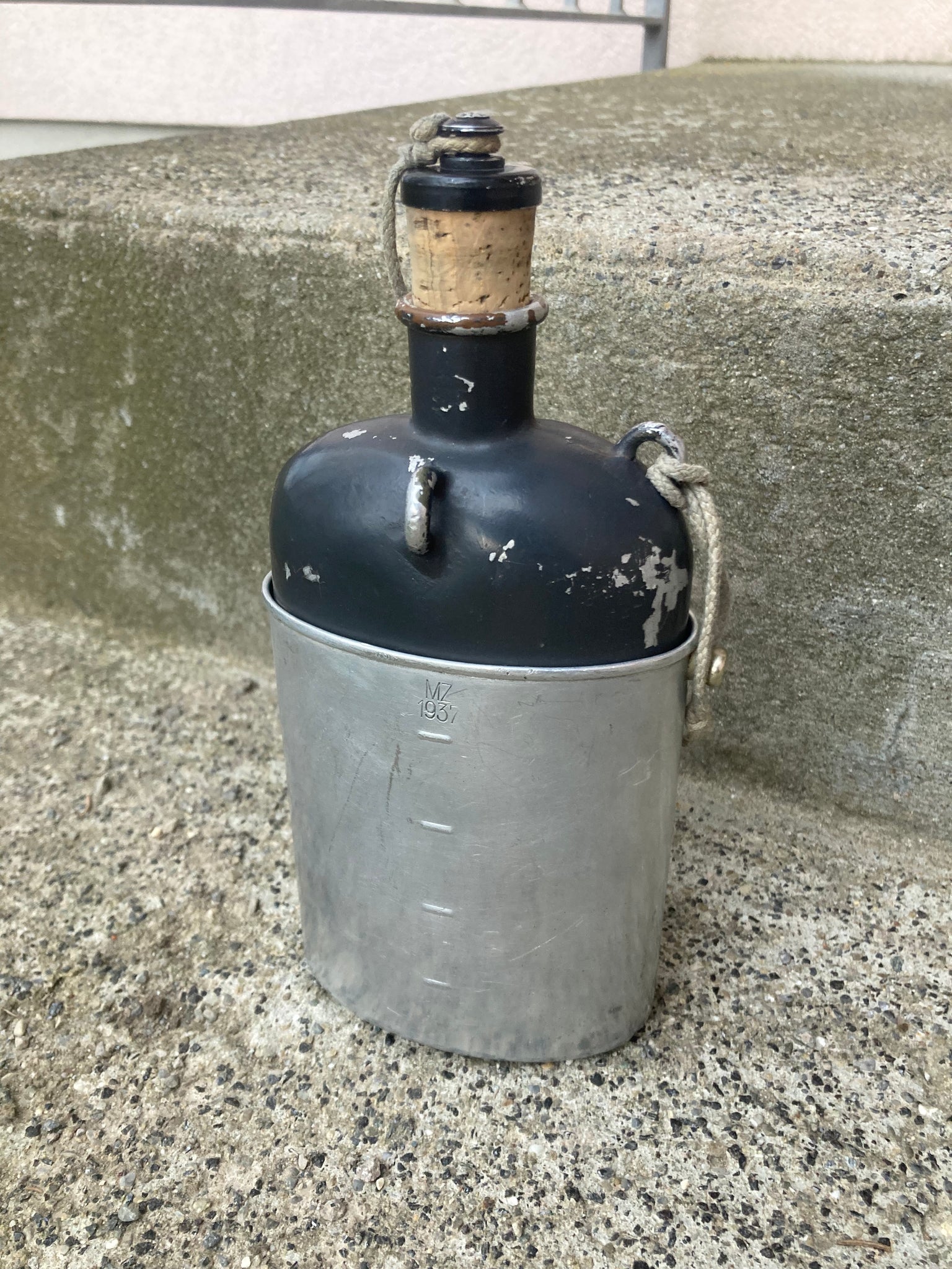 Power Seller Water Bottle Vintage - Conseil scolaire